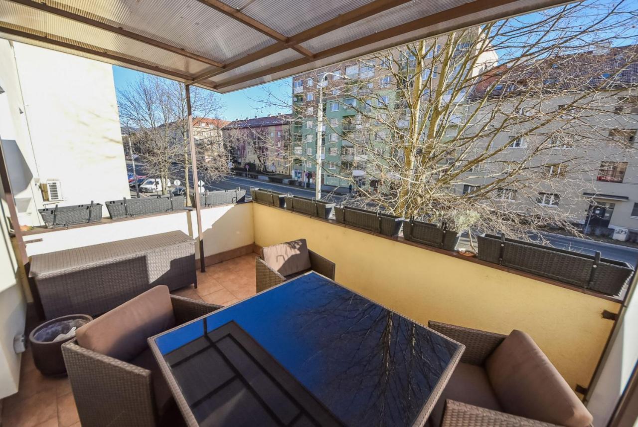 City Komfort Terrace Kassa Kültér fotó